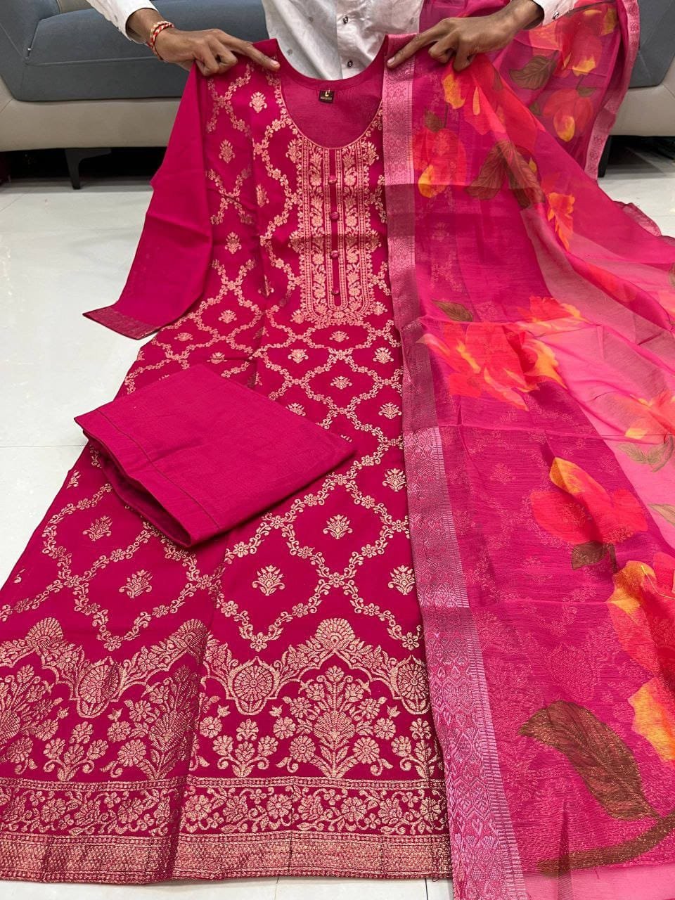 Banarasi Jari Silk Suit Set